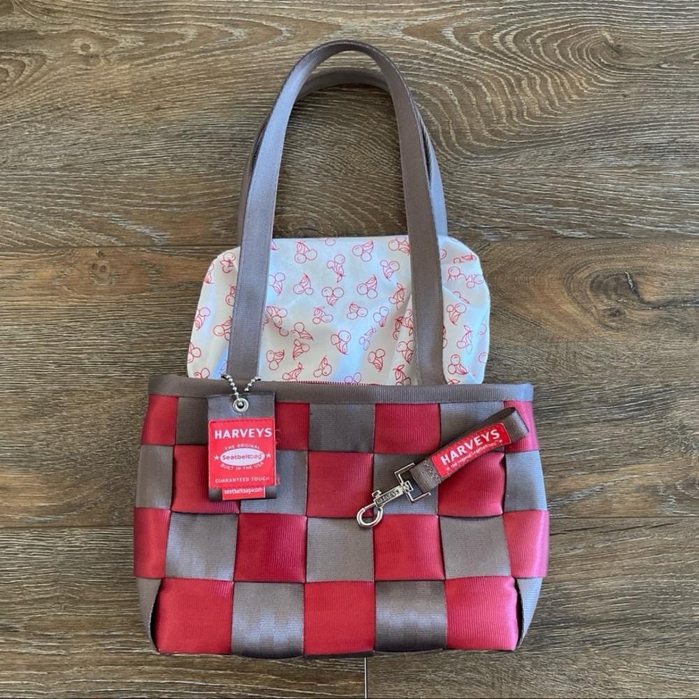 Harveys Seatbelt LTD Cherries Jubilee